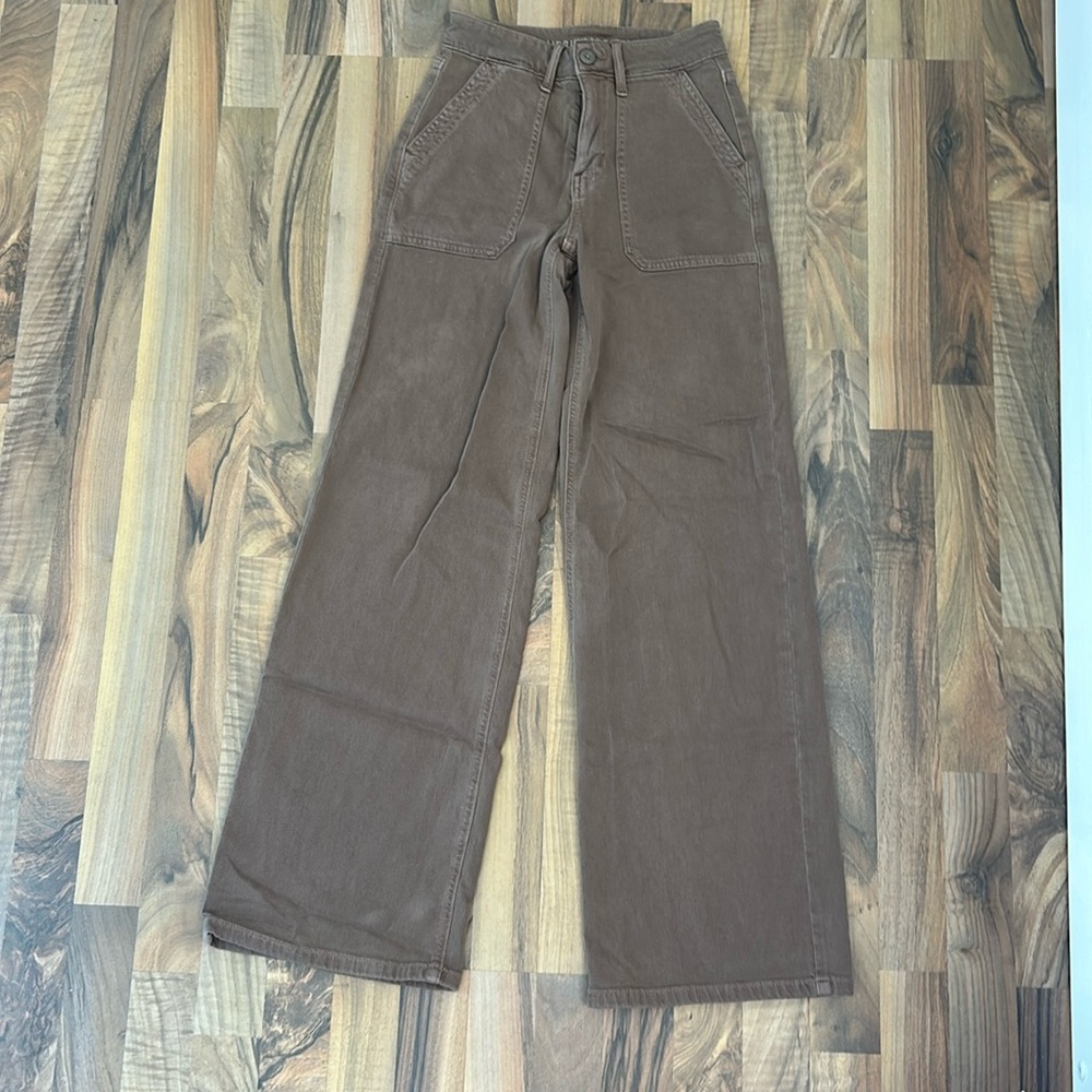 American Eagle Super High-Rise Baggy Wide Leg brown pants